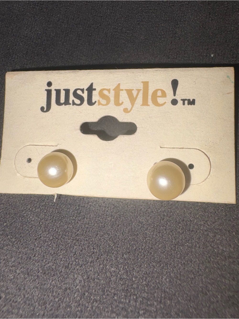 juststyle! Cream Pearl Stud Earrings